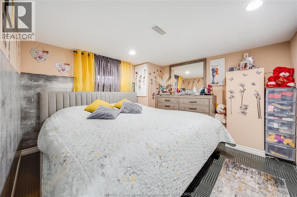 1054 Oak Street, Windsor, Ontario  N9A 5G4 - Photo 23 - 25027852
