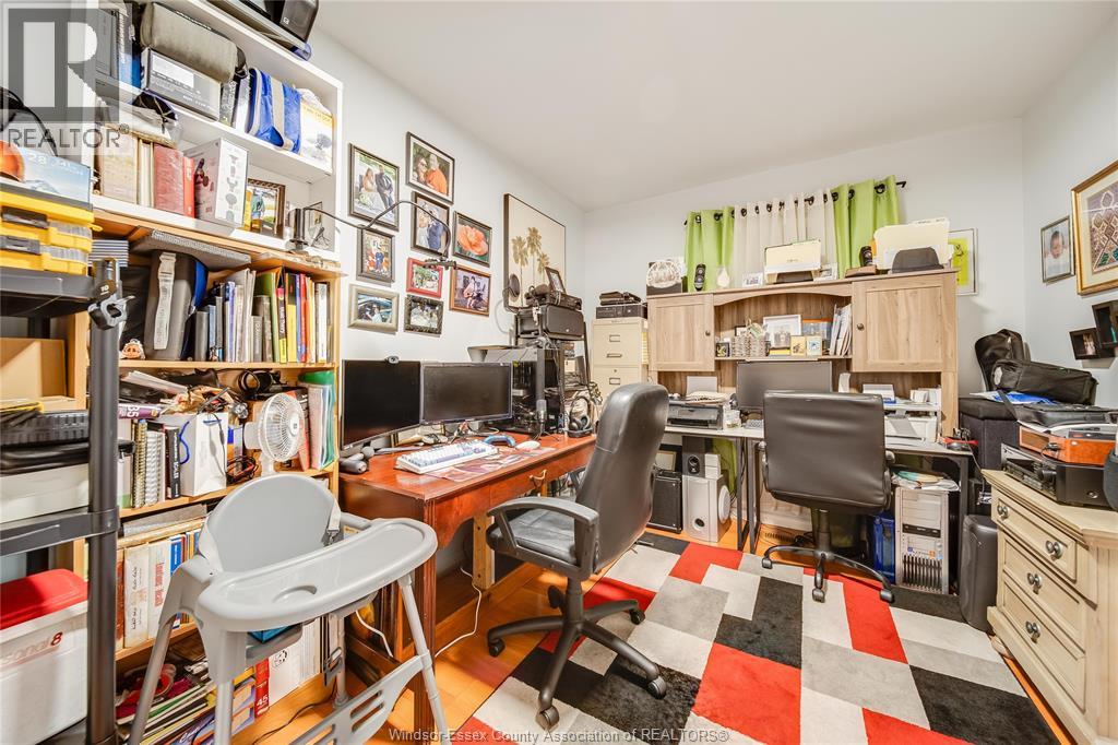 1054 Oak Street, Windsor, Ontario  N9A 5G4 - Photo 16 - 25027852