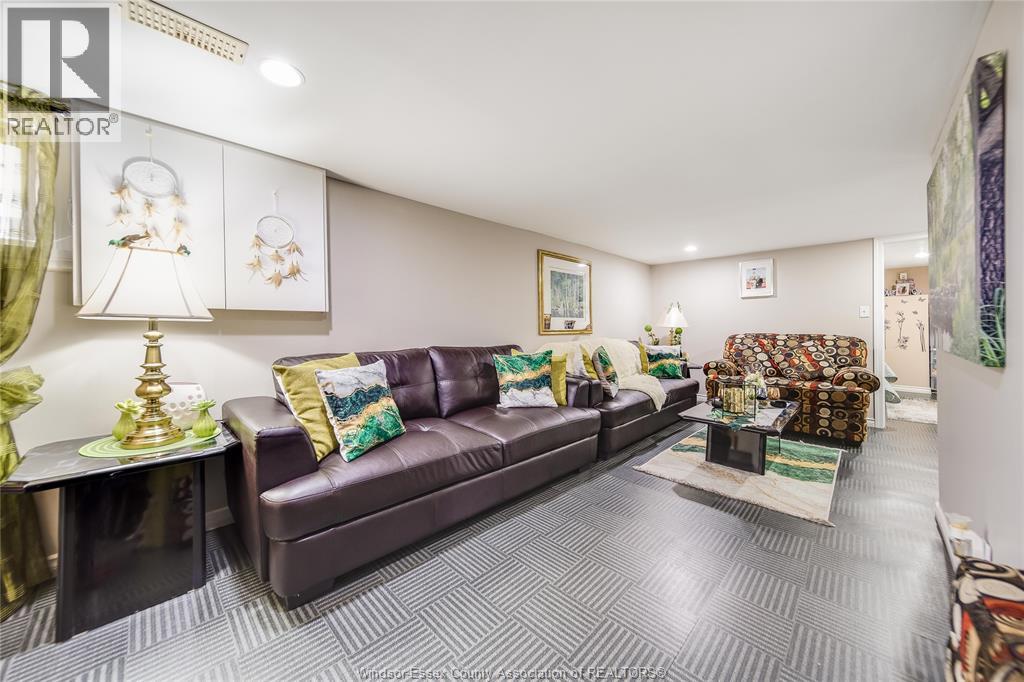1054 Oak Street, Windsor, Ontario  N9A 5G4 - Photo 20 - 25027852