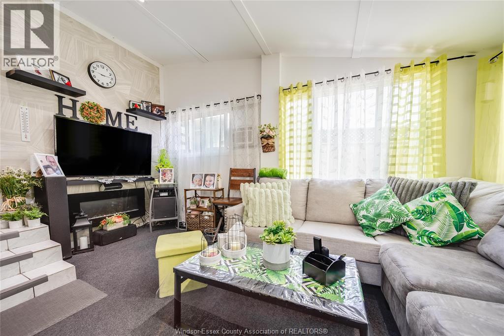 1054 Oak Street, Windsor, Ontario  N9A 5G4 - Photo 19 - 25027852