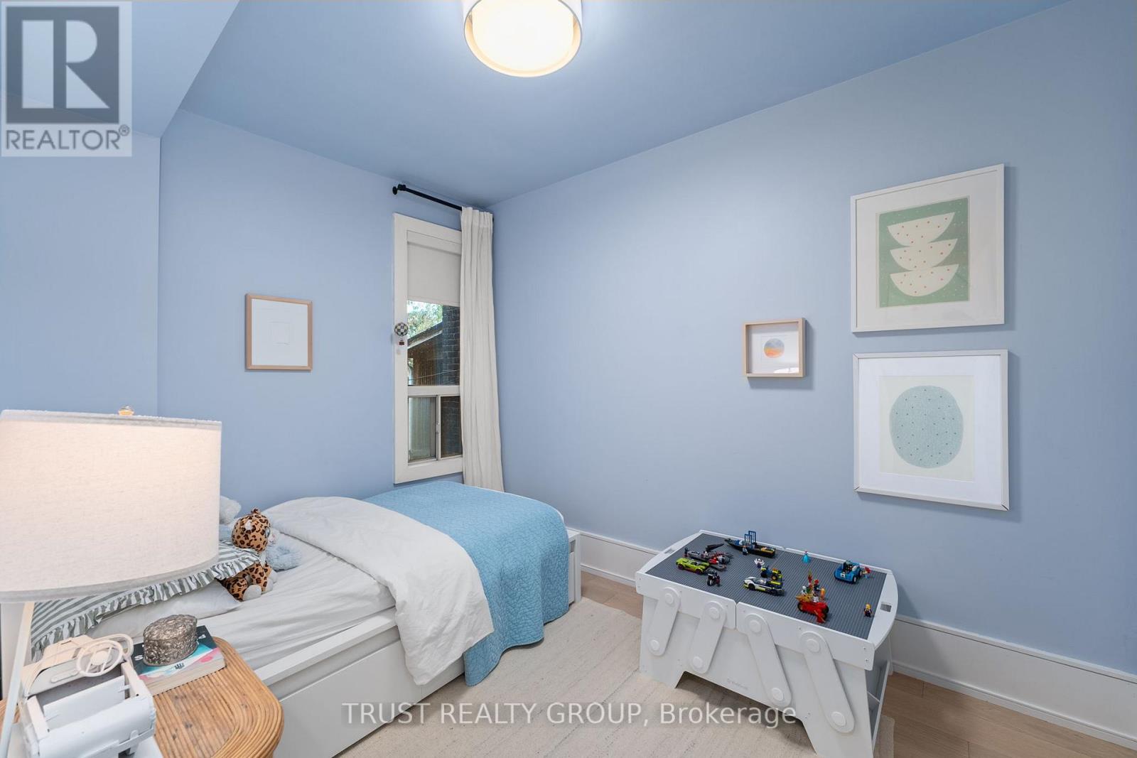 106 Pearson Avenue, Toronto, Ontario  M6R 1G5 - Photo 18 - W12505848