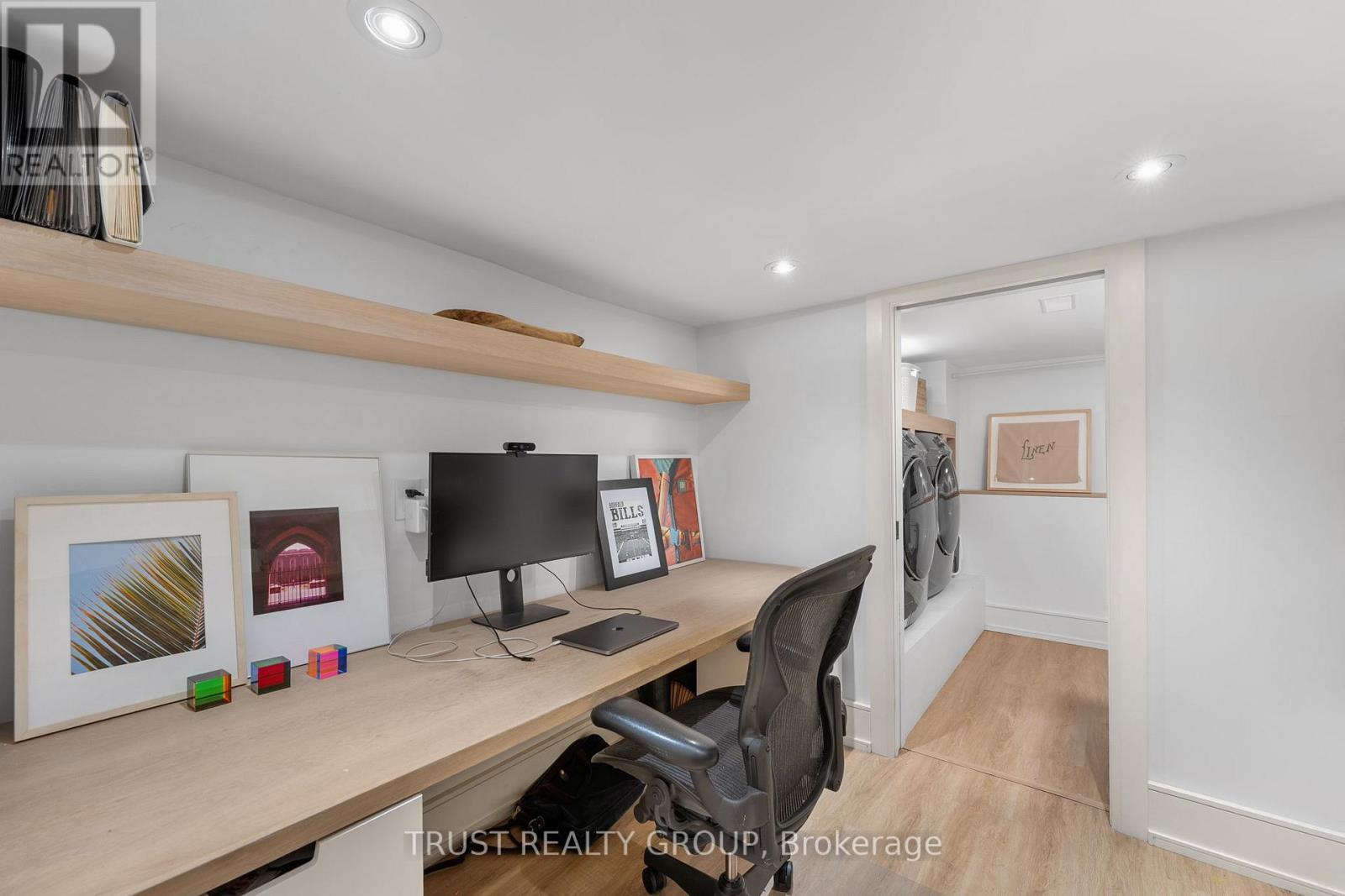 106 Pearson Avenue, Toronto, Ontario  M6R 1G5 - Photo 30 - W12505848