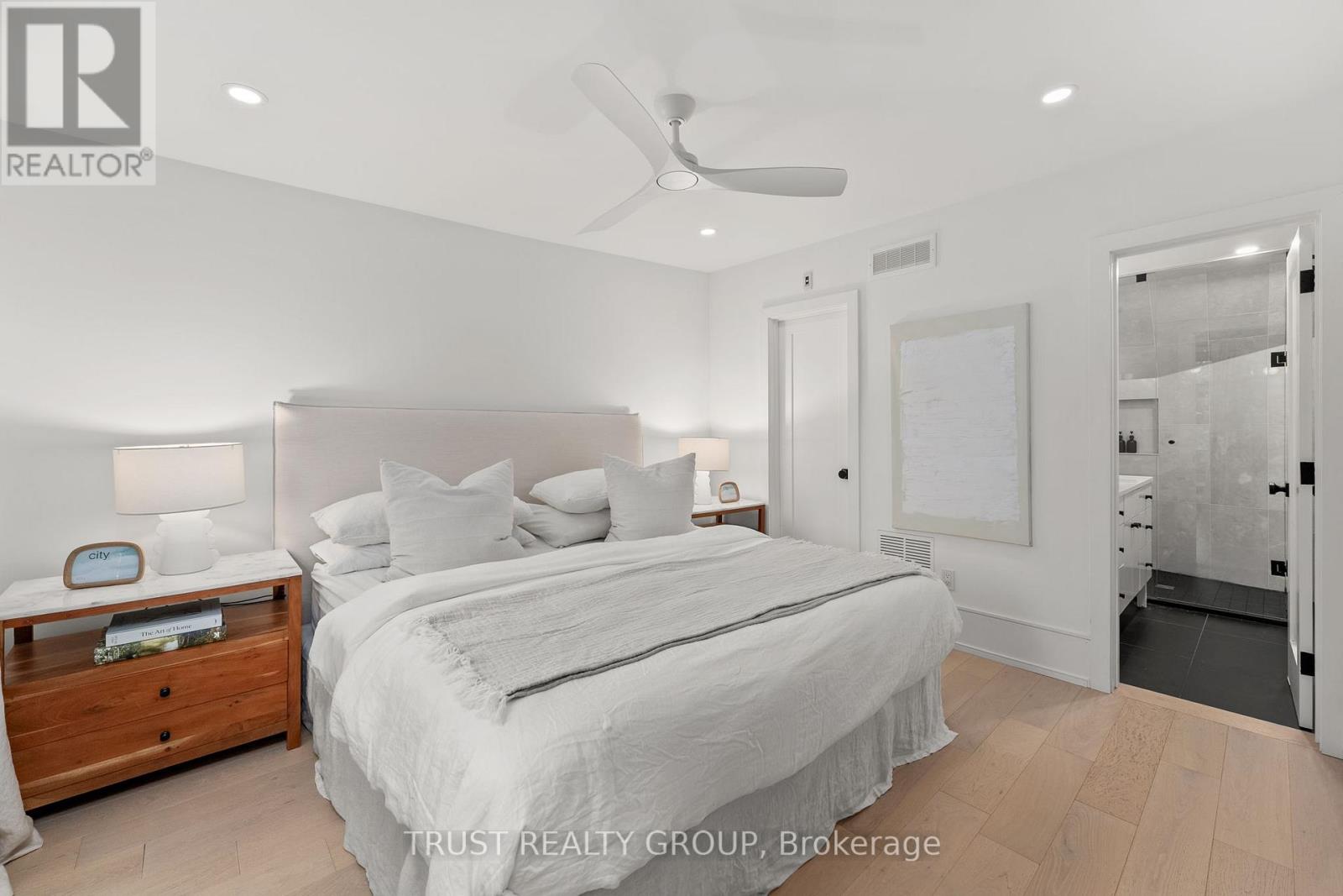 106 Pearson Avenue, Toronto, Ontario  M6R 1G5 - Photo 21 - W12505848