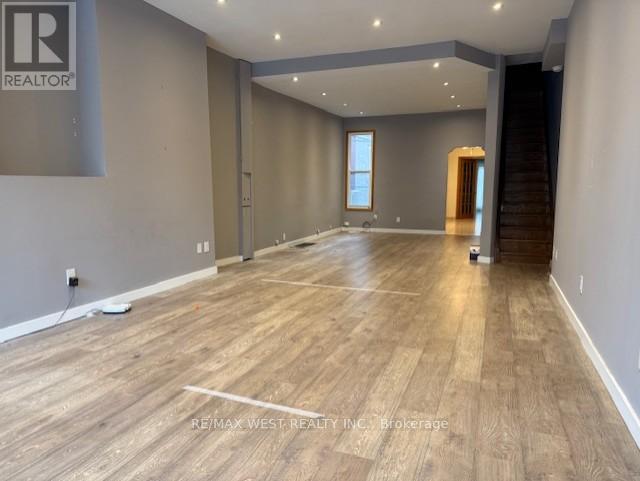 23 Clinton Street, Toronto, Ontario  M6J 2N6 - Photo 6 - C12445424