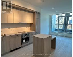 221 - 6 GREENBRIAR ROAD E