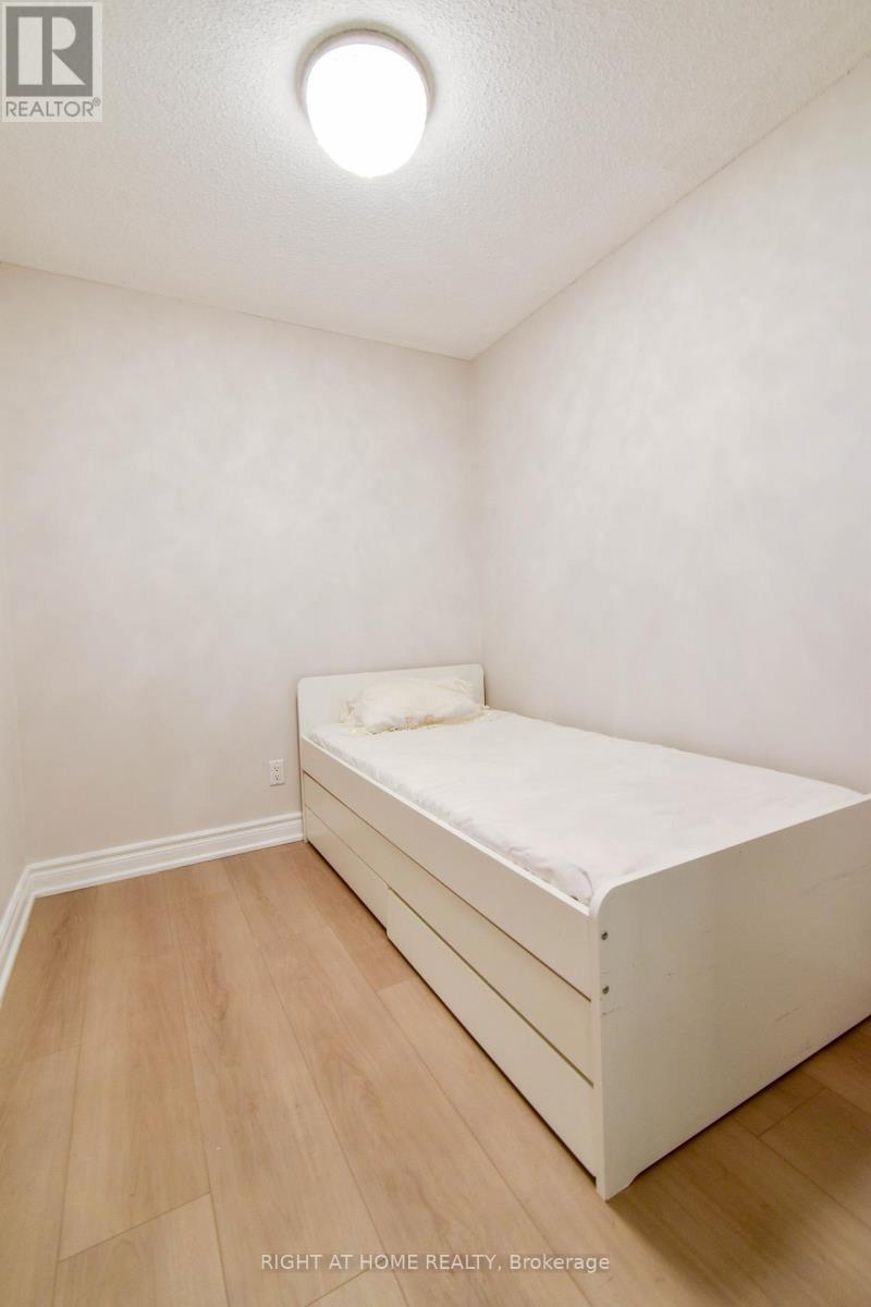 702 - 205 The Donway W, Toronto, Ontario M3B 3S5 - Photo 11 - C12506392