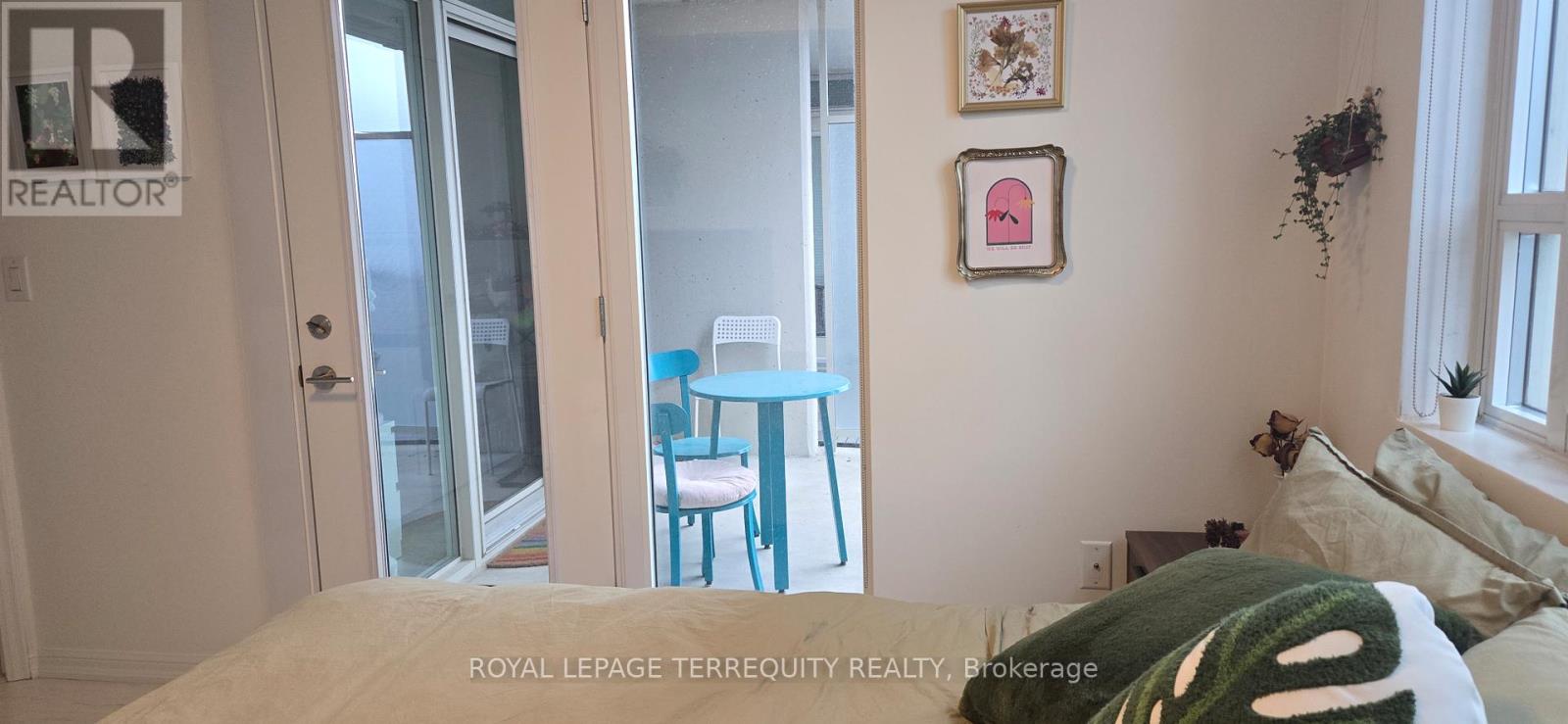 906 - 125 Western Battery Road, Toronto, Ontario  M6K 3R8 - Photo 11 - C12506396