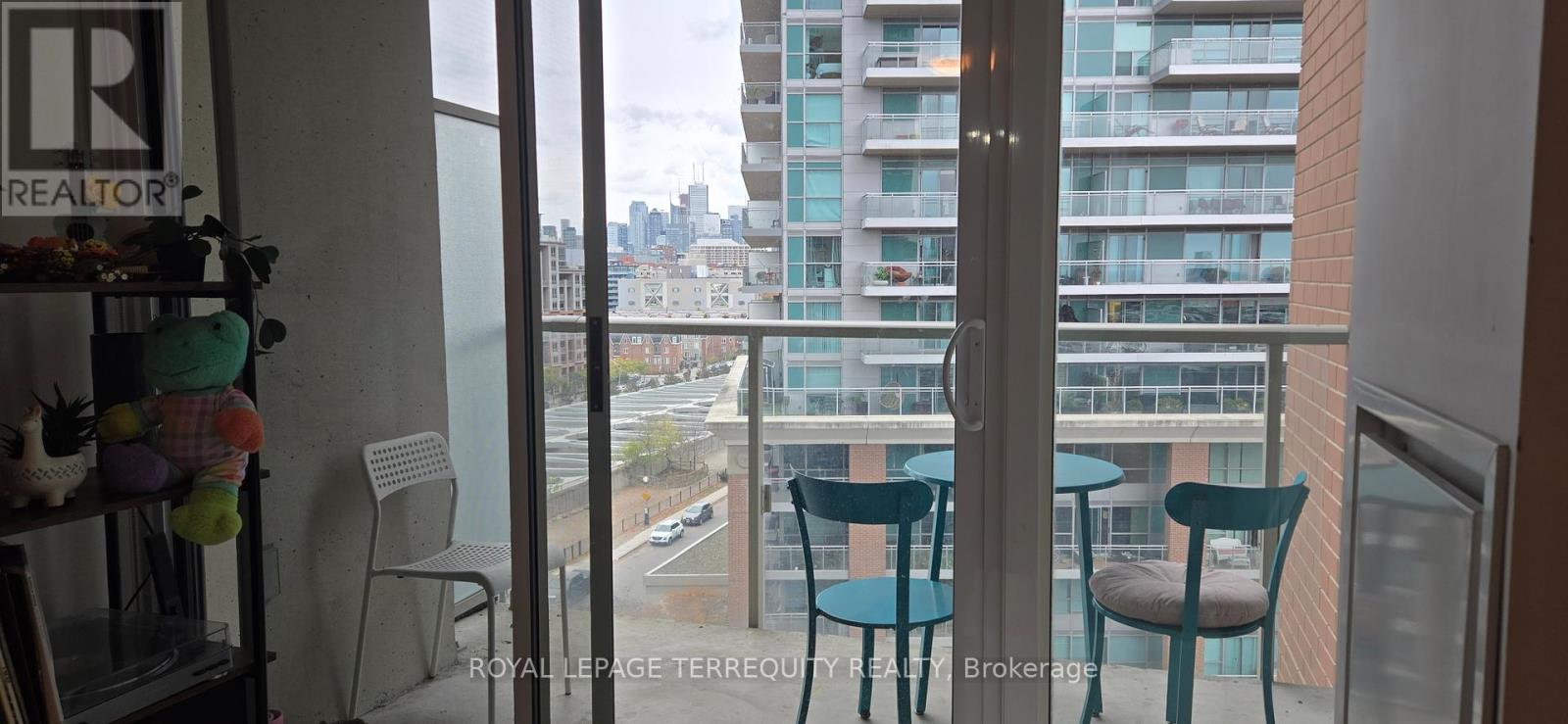 906 - 125 Western Battery Road, Toronto, Ontario  M6K 3R8 - Photo 17 - C12506396