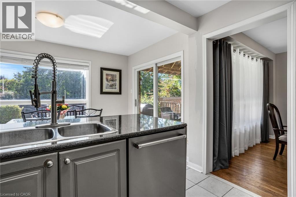 795 Saginaw Parkway, Cambridge, Ontario  N1T 1R3 - Photo 13 - 40785468