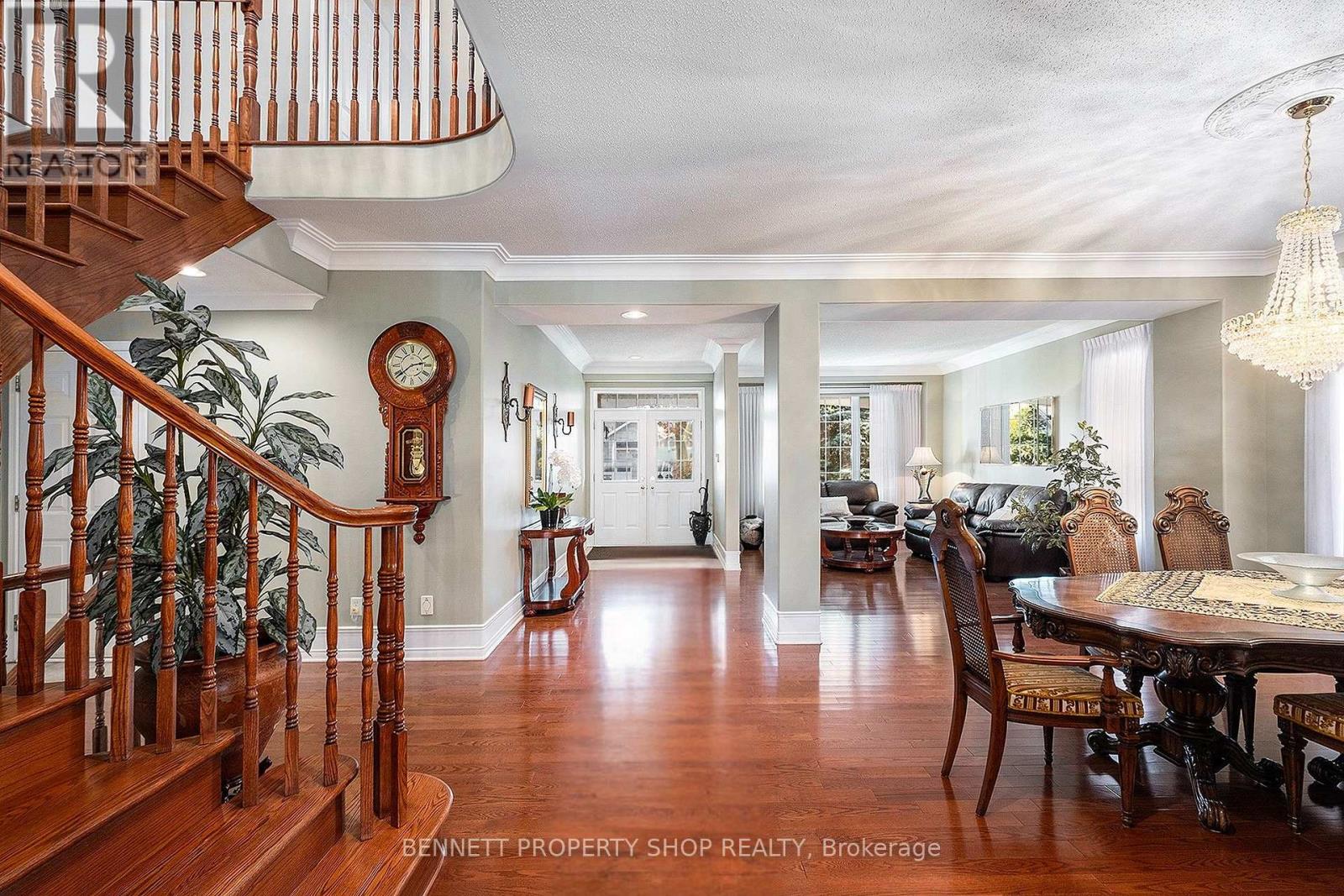 18 Tierney Drive, Ottawa, Ontario  K2J 4W2 - Photo 6 - X12505396