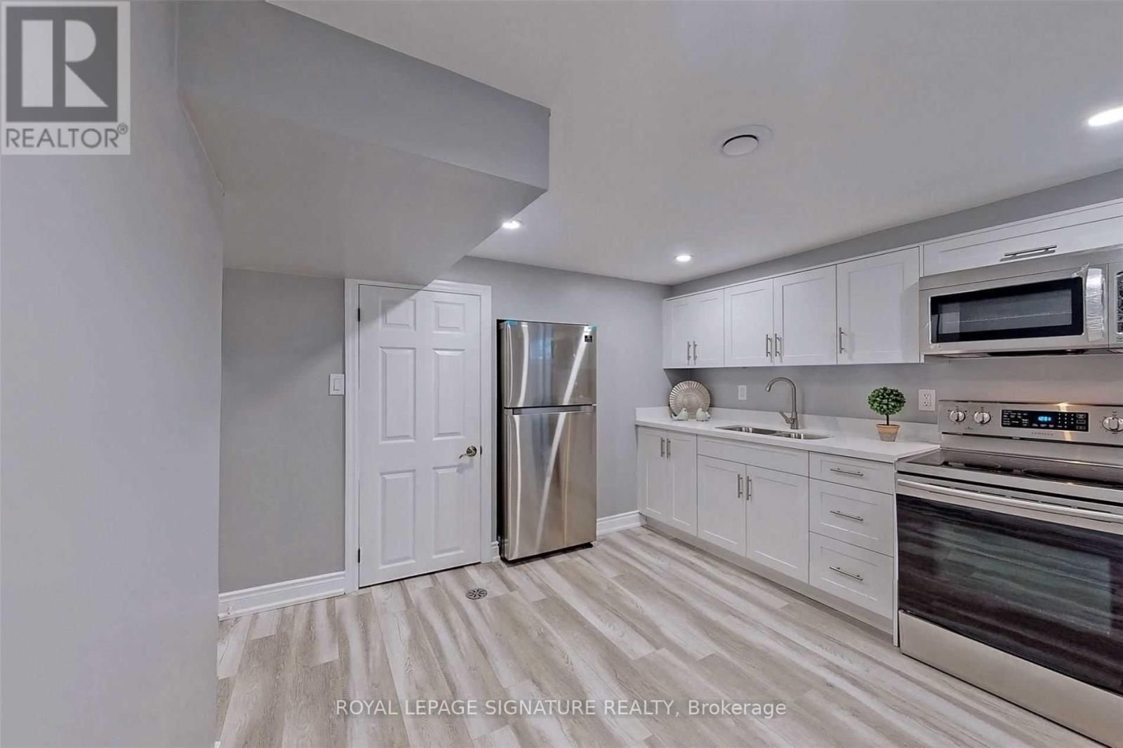 Bsmt A - 6 Bonacres Avenue, Toronto, Ontario  M1C 1P7 - Photo 4 - E12506404