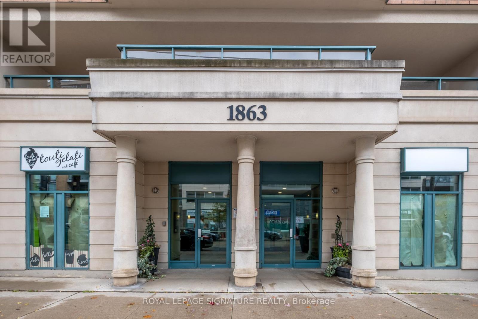 402 - 1863 QUEEN STREET E, Toronto, Ontario