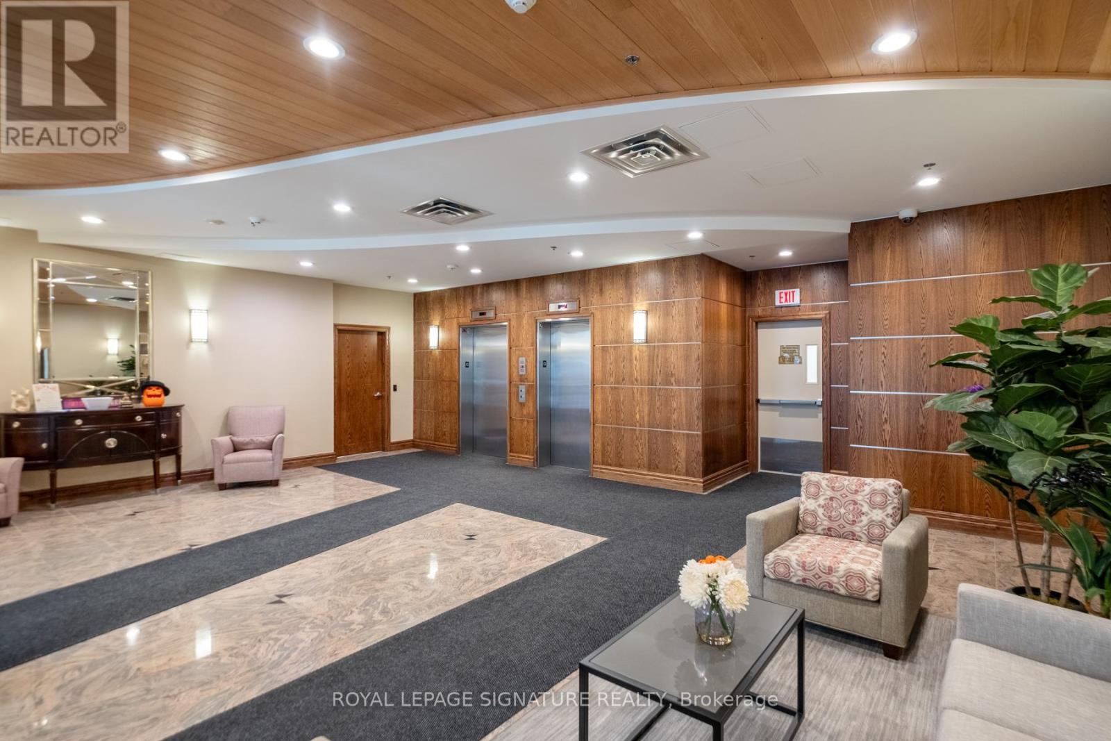 402 - 1863 Queen Street E, Toronto, Ontario M4L 3Y6 - Photo 5 - E12506410