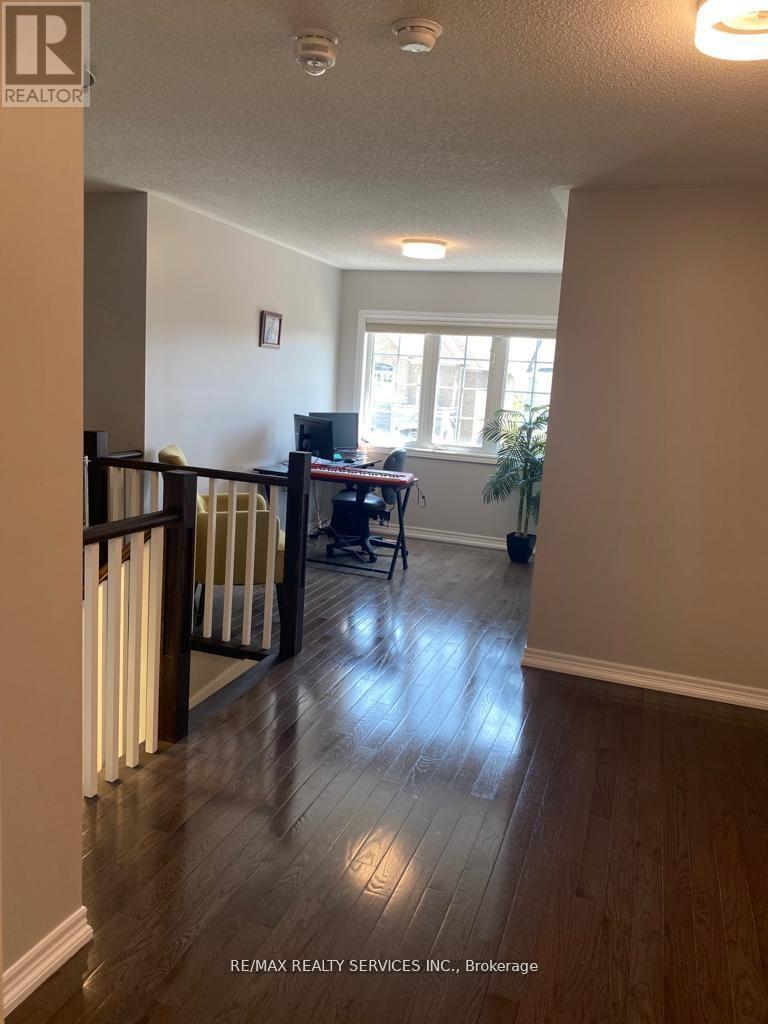 58 Promenade Drive N, Whitby, Ontario  L1R 0L4 - Photo 14 - E12506426