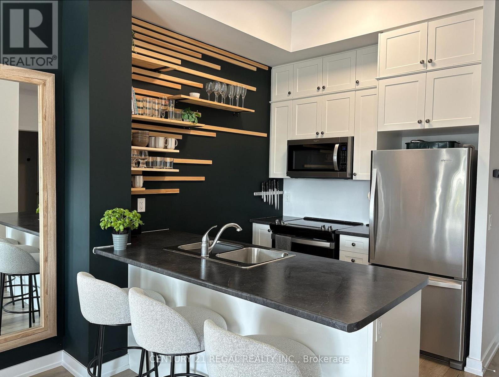 633 - 5055 Greenlane Road, Lincoln, Ontario  L0R 1B3 - Photo 4 - X12433708