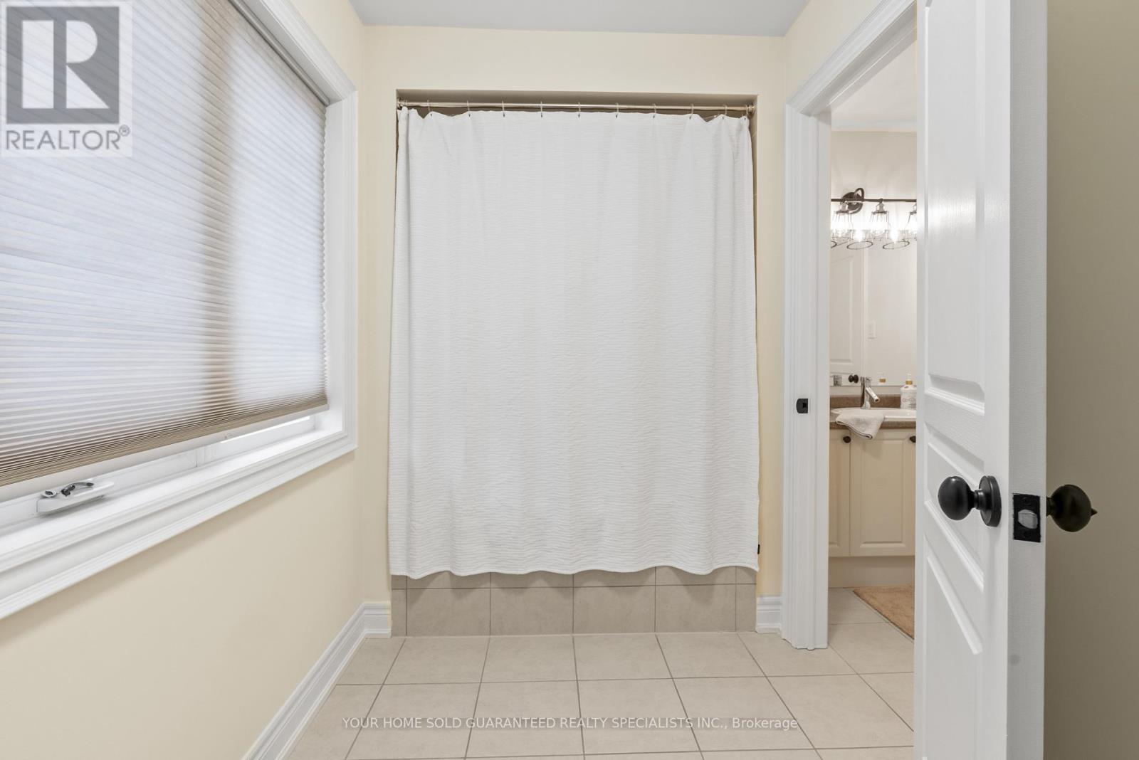 5 Bluff Trail, King, Ontario  L7B 0A2 - Photo 26 - N12506406