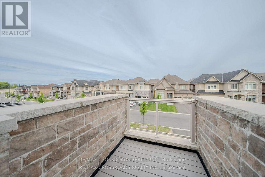 50 Carriage Shop Bend, East Gwillimbury, Ontario  L9N 0Y5 - Photo 5 - N12506440