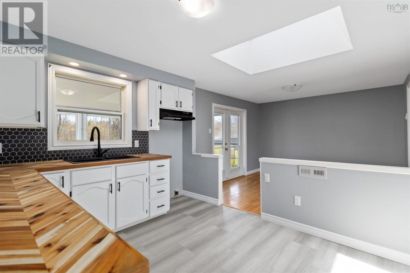 27 Uniacke Mines Road, Mount Uniacke, Nova Scotia  B0N 1Z0 - Photo 10 - 202527016