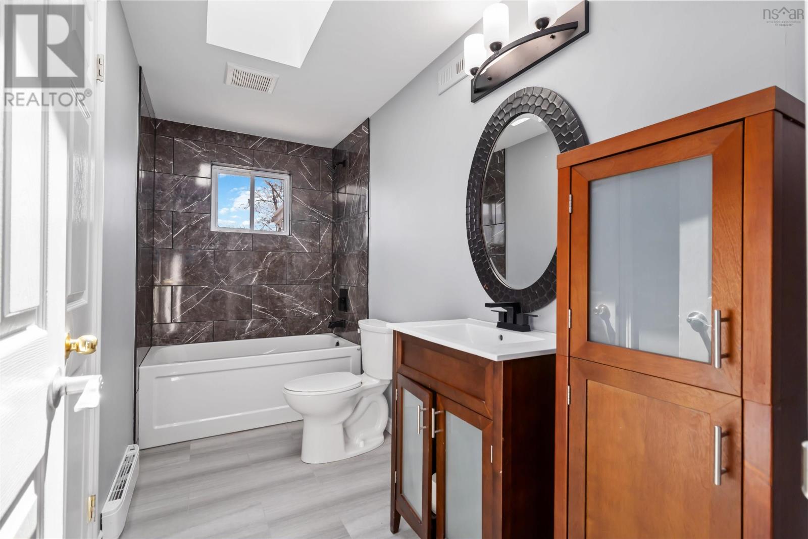 27 Uniacke Mines Road, Mount Uniacke, Nova Scotia  B0N 1Z0 - Photo 16 - 202527016