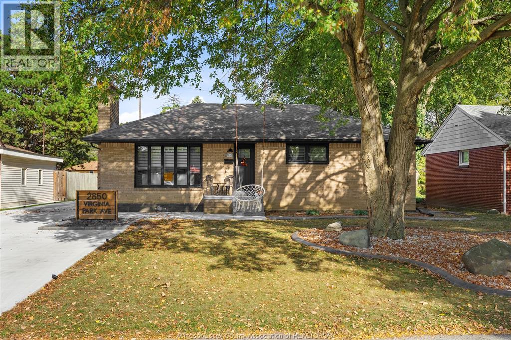 2850 Virginia Park Avenue, Windsor, Ontario  N9E 2B9 - Photo 2 - 25027919