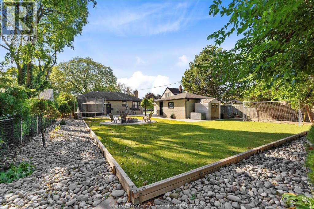 2850 Virginia Park Avenue, Windsor, Ontario  N9E 2B9 - Photo 28 - 25027919