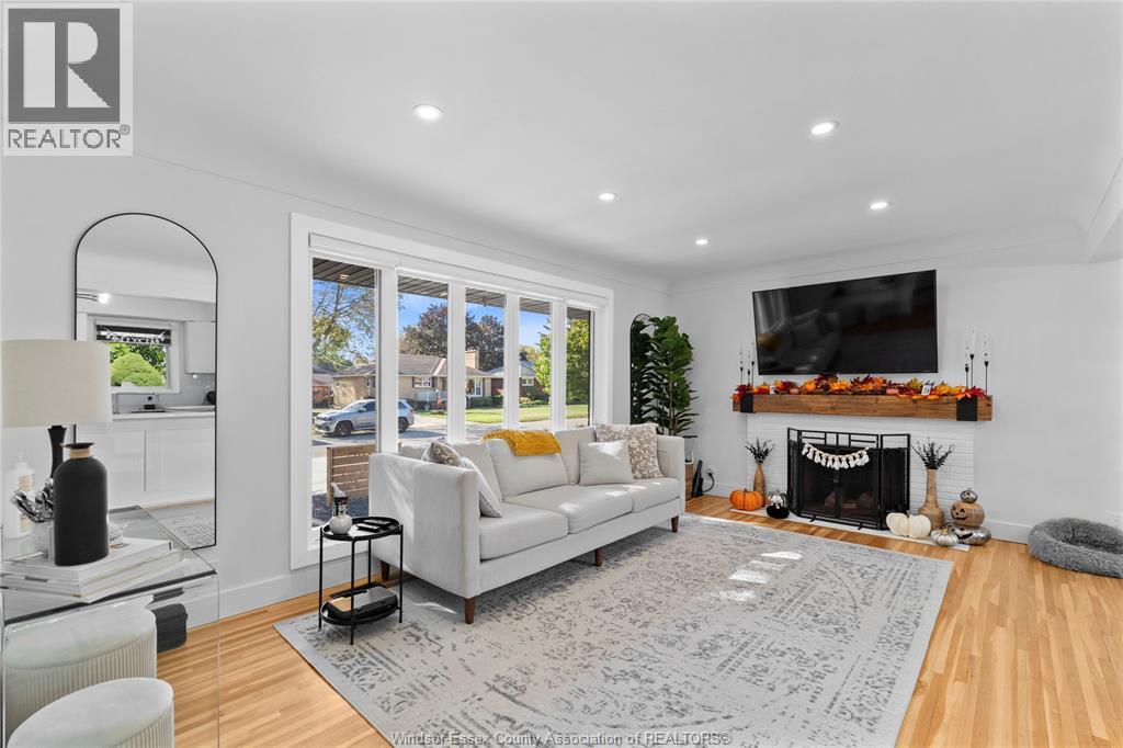 2850 Virginia Park Avenue, Windsor, Ontario  N9E 2B9 - Photo 6 - 25027919