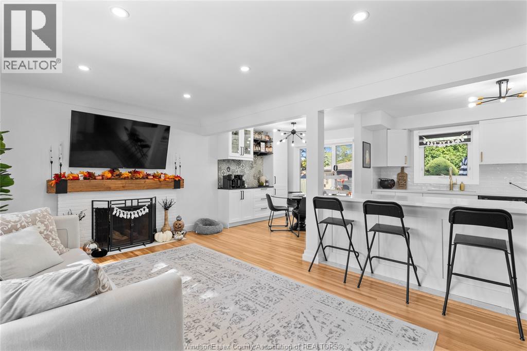 2850 Virginia Park Avenue, Windsor, Ontario  N9E 2B9 - Photo 8 - 25027919