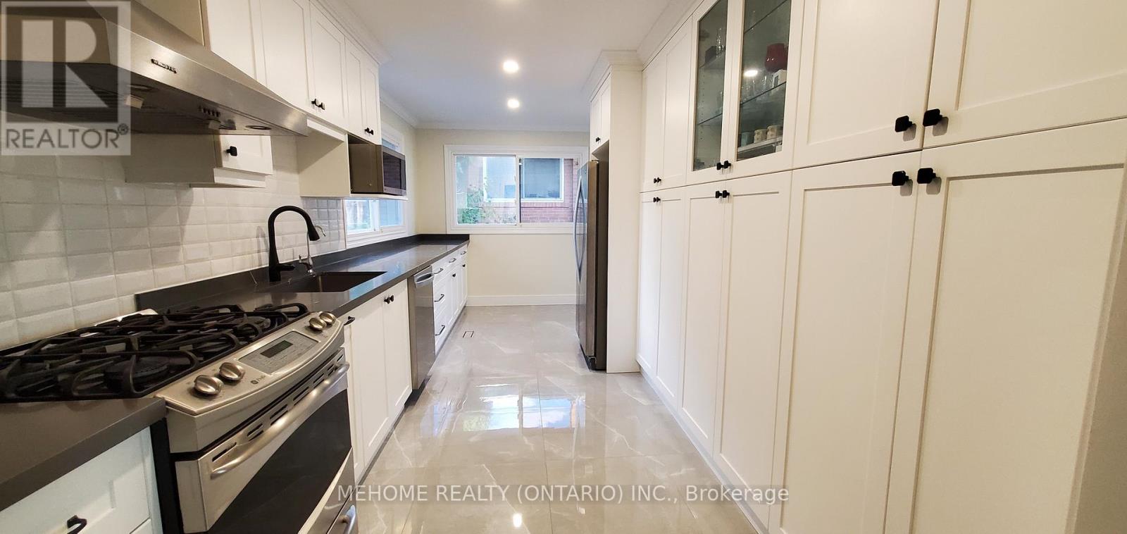 55 Adamede Crescent, Toronto, Ontario M2H 1B6 - Photo 5 - C12500300