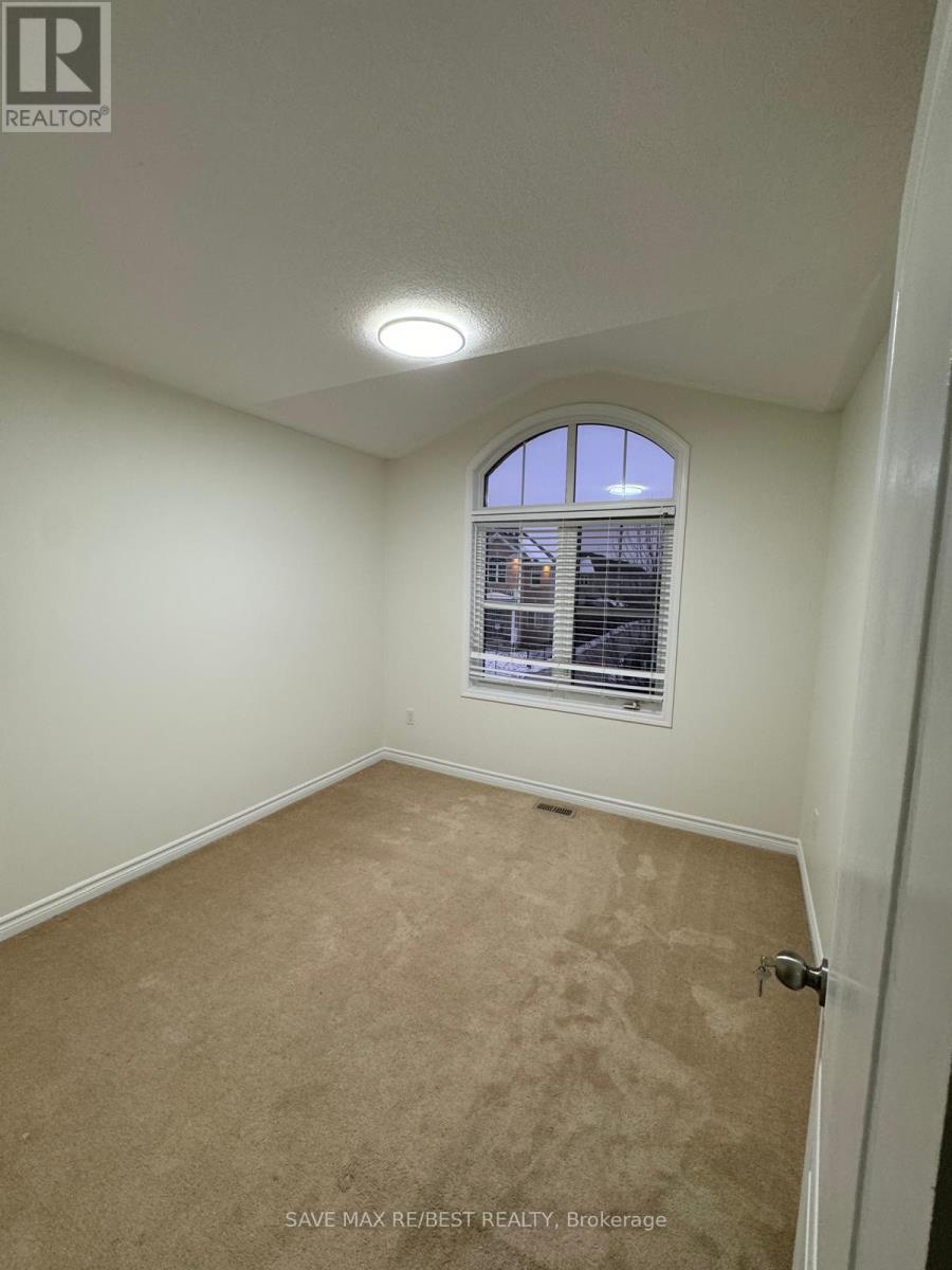 Main - 237 Shady Glen Crescent, Kitchener, Ontario  N2R 0J9 - Photo 12 - X12503716