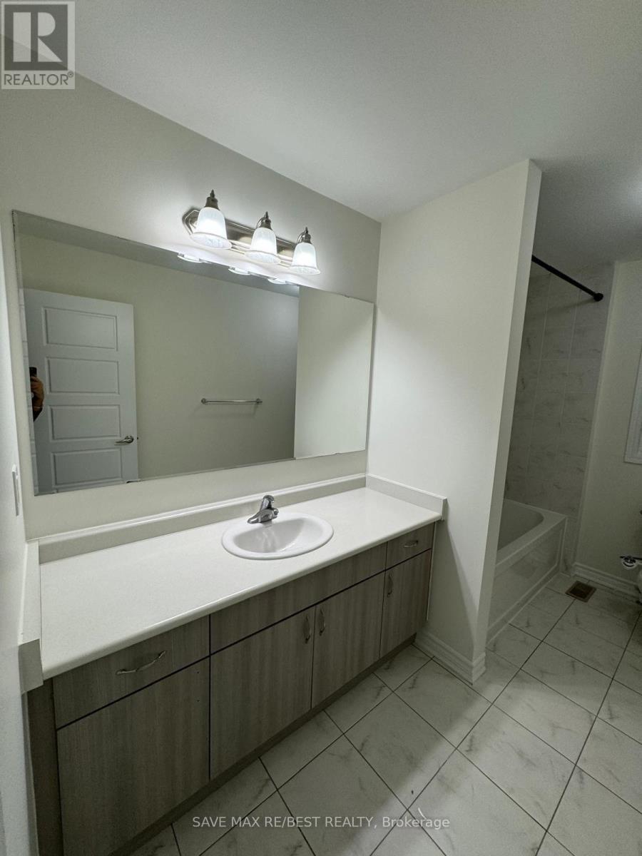 Main - 237 Shady Glen Crescent, Kitchener, Ontario  N2R 0J9 - Photo 20 - X12503716