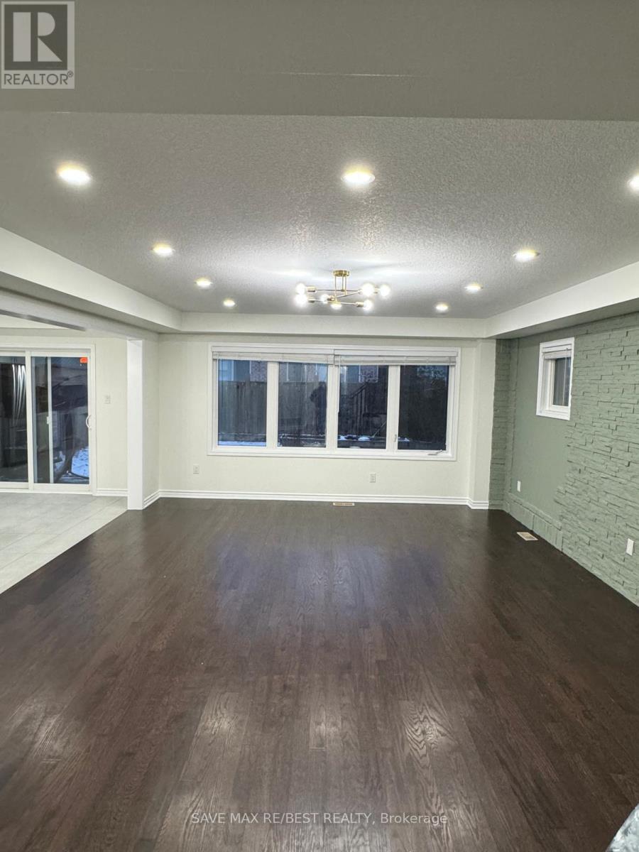 Main - 237 Shady Glen Crescent, Kitchener, Ontario  N2R 0J9 - Photo 3 - X12503716