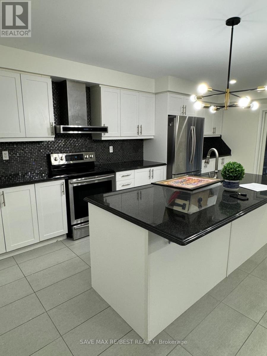 Main - 237 Shady Glen Crescent, Kitchener, Ontario  N2R 0J9 - Photo 9 - X12503716