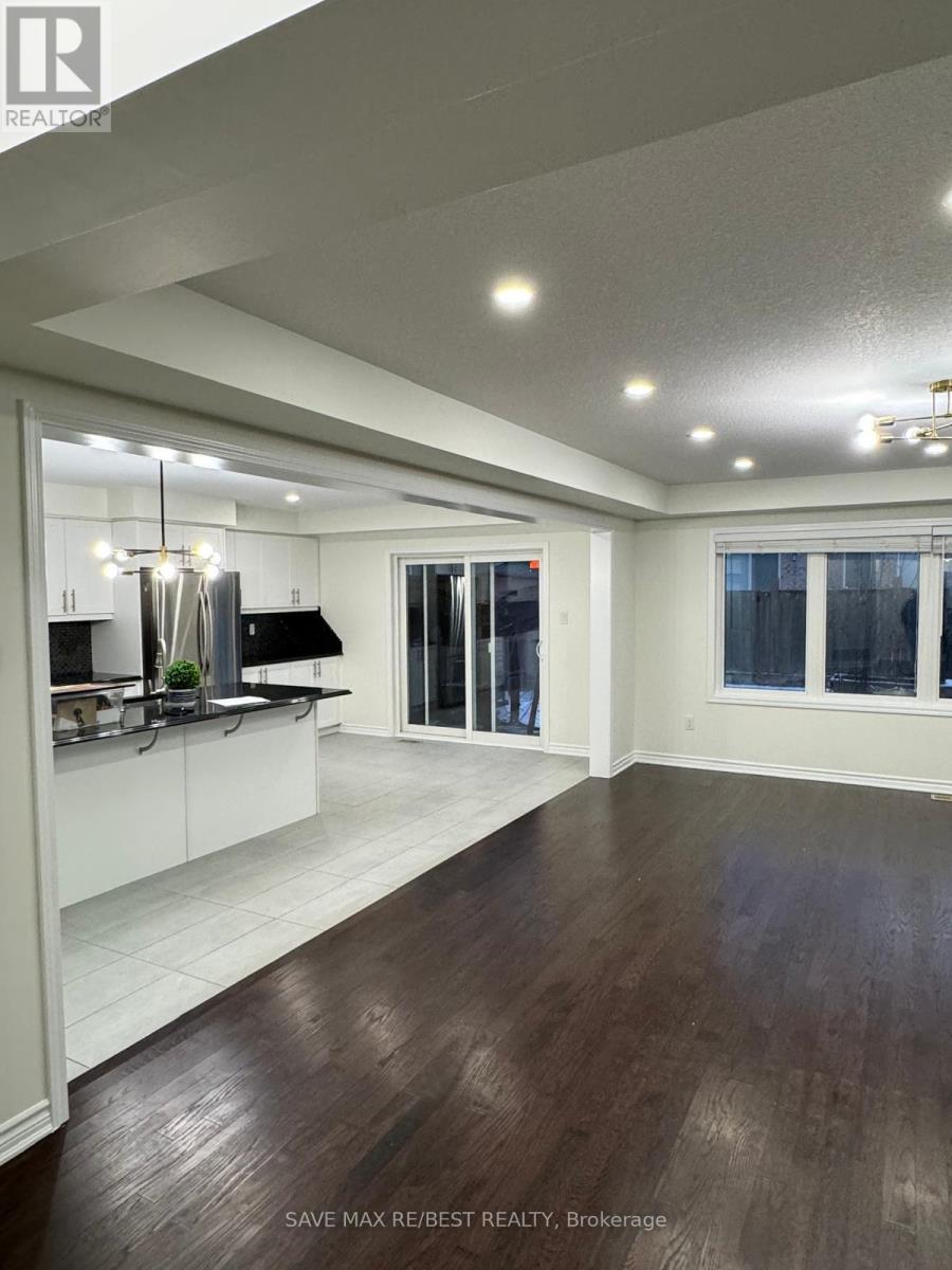 Main - 237 Shady Glen Crescent, Kitchener, Ontario  N2R 0J9 - Photo 6 - X12503716