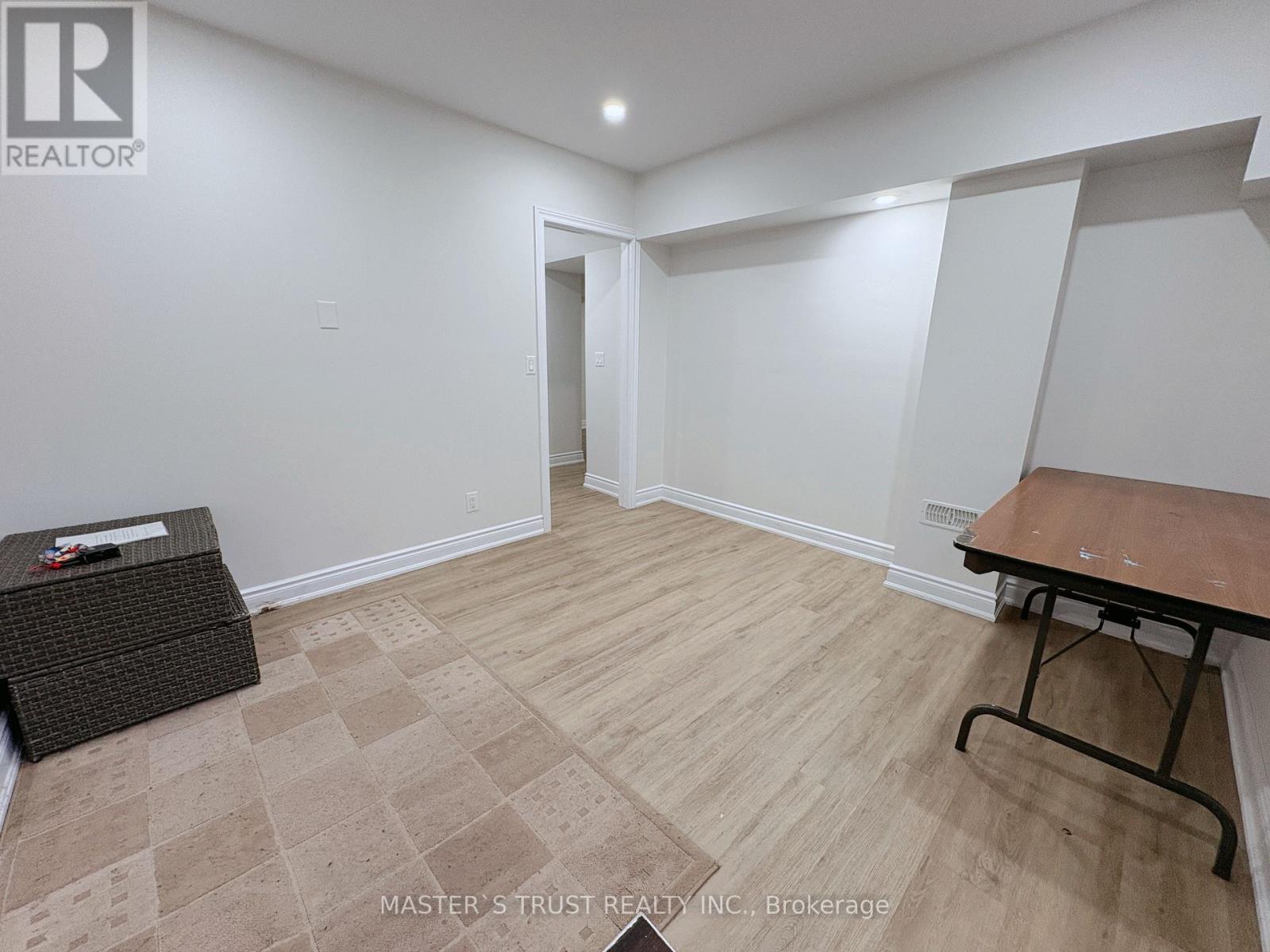 Bsmt - 2247 Grouse Lane, Oakville, Ontario  L6M 3Z8 - Photo 4 - W12506398