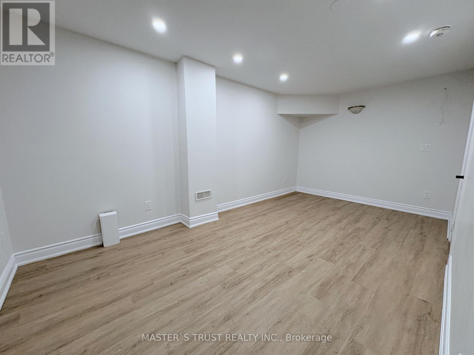 Bsmt - 2247 Grouse Lane, Oakville, Ontario  L6M 3Z8 - Photo 9 - W12506398