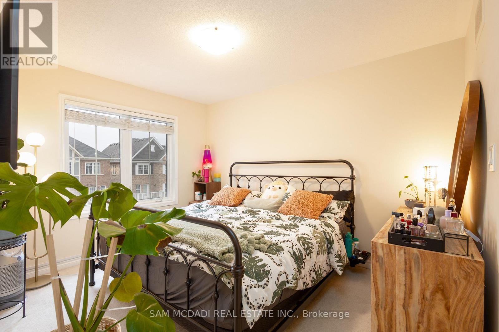 75 Bond Head Court, Milton, Ontario  L9E 1G4 - Photo 16 - W12506400