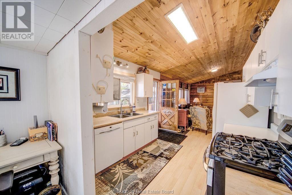 670 Lake Road, St. Charles, Ontario  P0M 2W0 - Photo 10 - 2125491