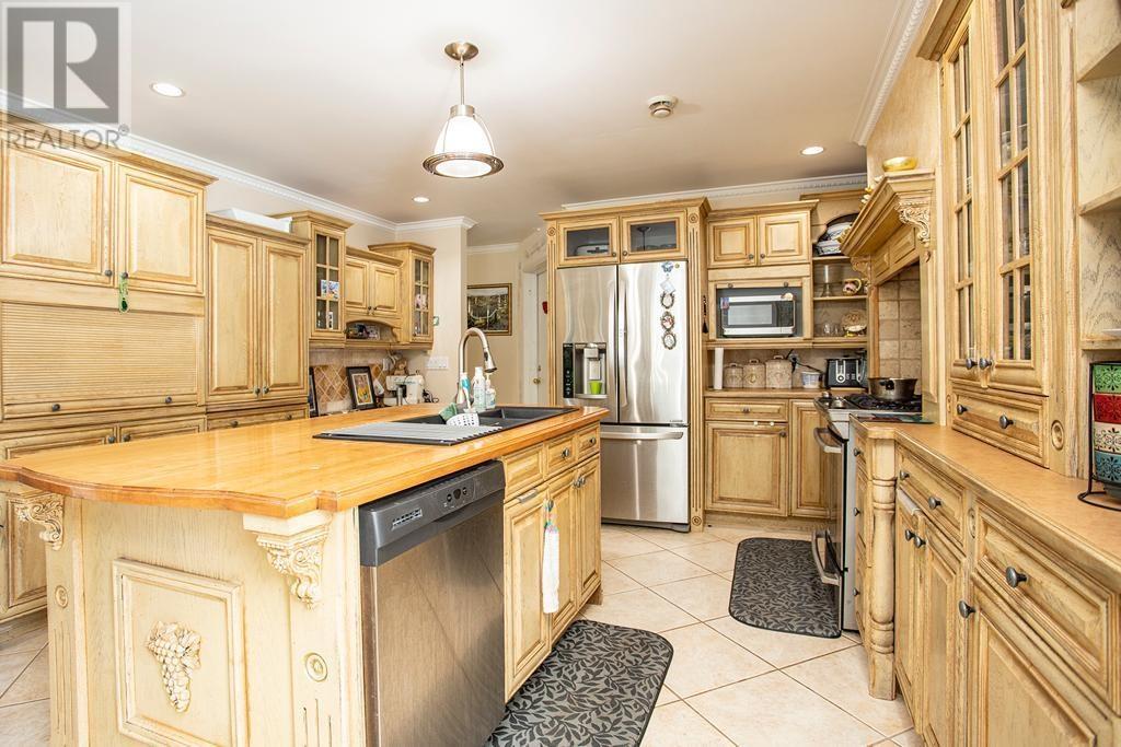 587 Moss Rd, Sault Ste. Marie, Ontario  P6A 5K8 - Photo 14 - SM252607