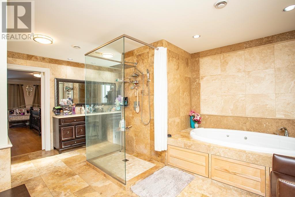 587 Moss Rd, Sault Ste. Marie, Ontario  P6A 5K8 - Photo 21 - SM252607