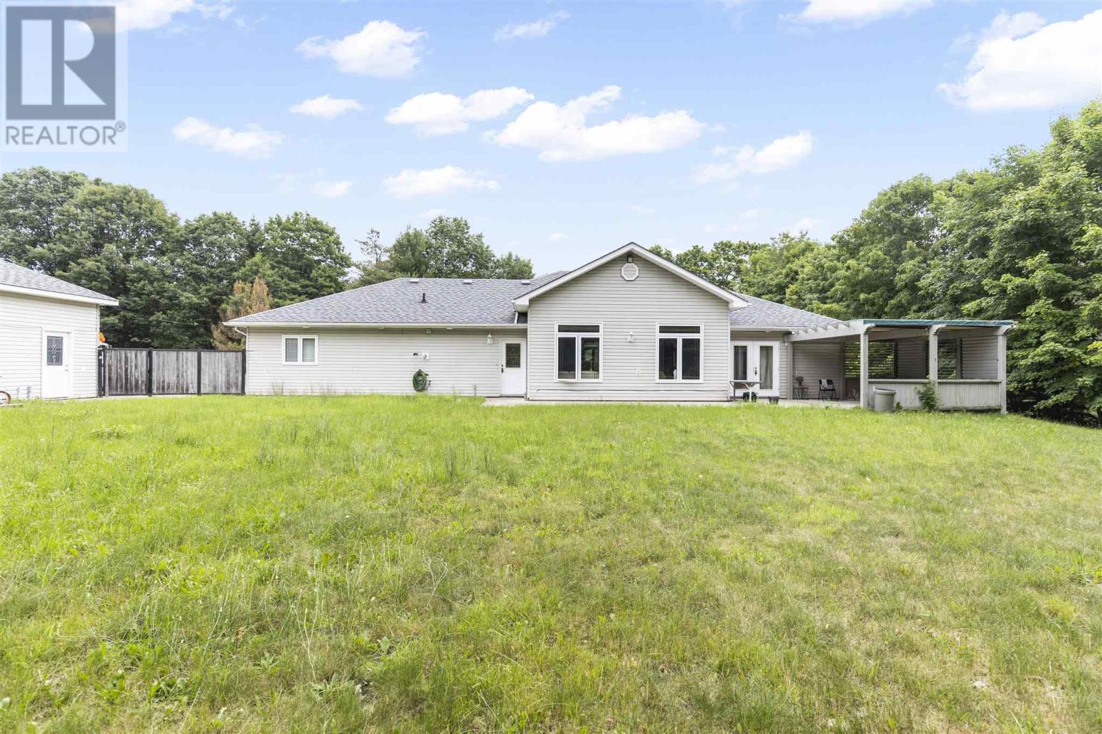 587 Moss Rd, Sault Ste. Marie, Ontario  P6A 5K8 - Photo 29 - SM252607