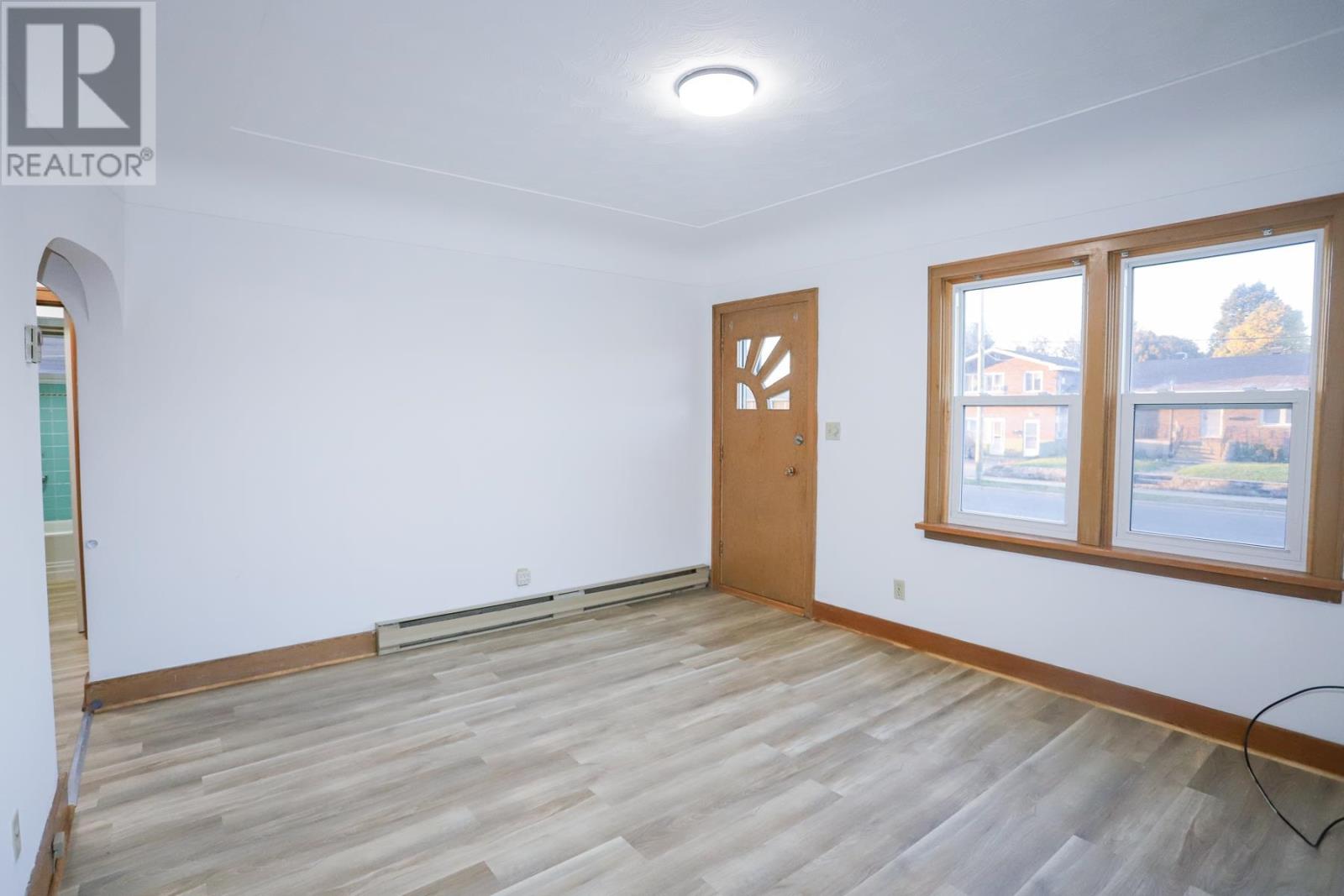 175 Henrietta Ave, Sault Ste. Marie, Ontario P6C 2A2 - Photo 19 - SM253045