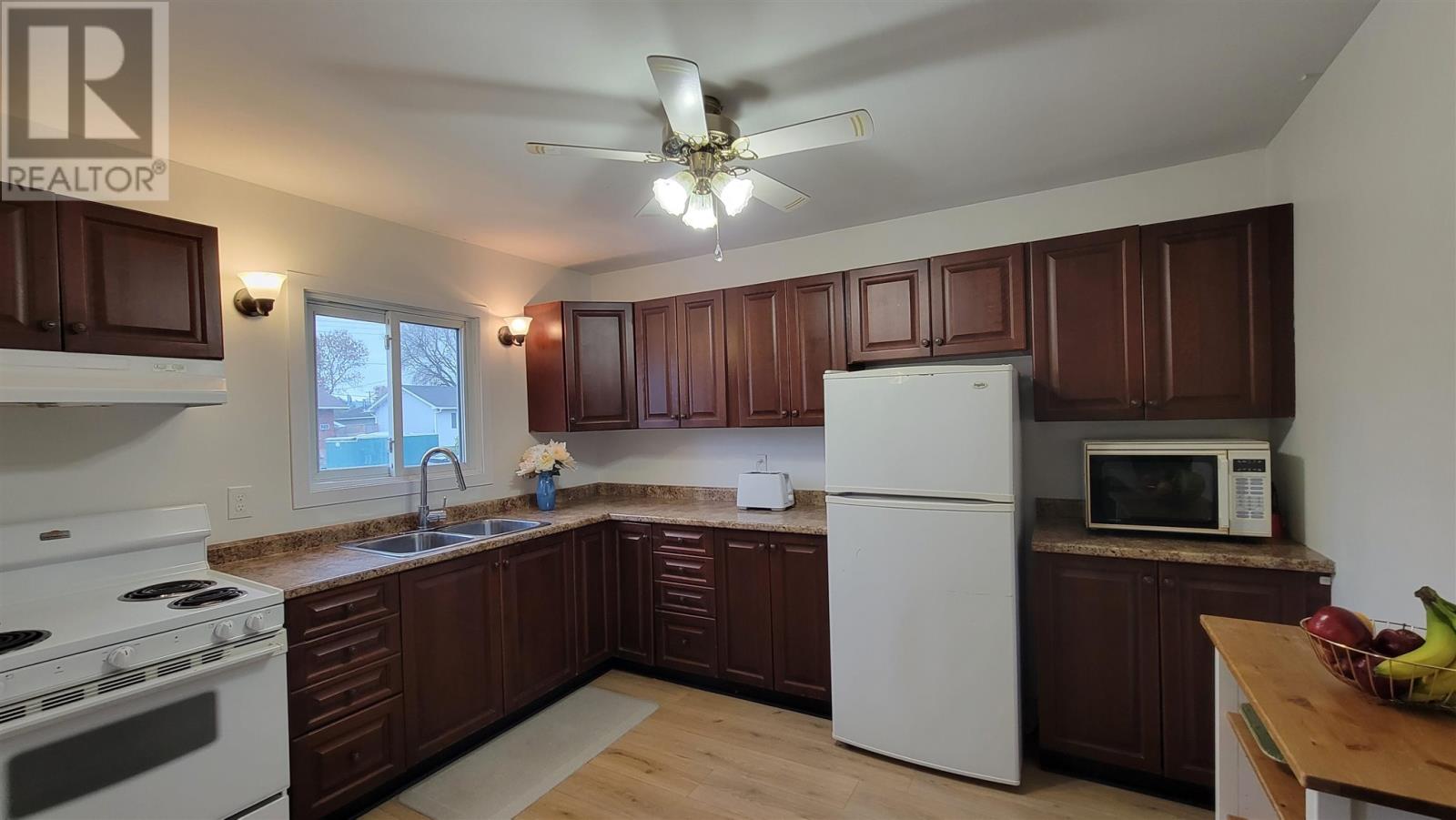 79 Prentice Ave, Sault Ste. Marie, Ontario P6C 4P6 - Photo 7 - SM253152