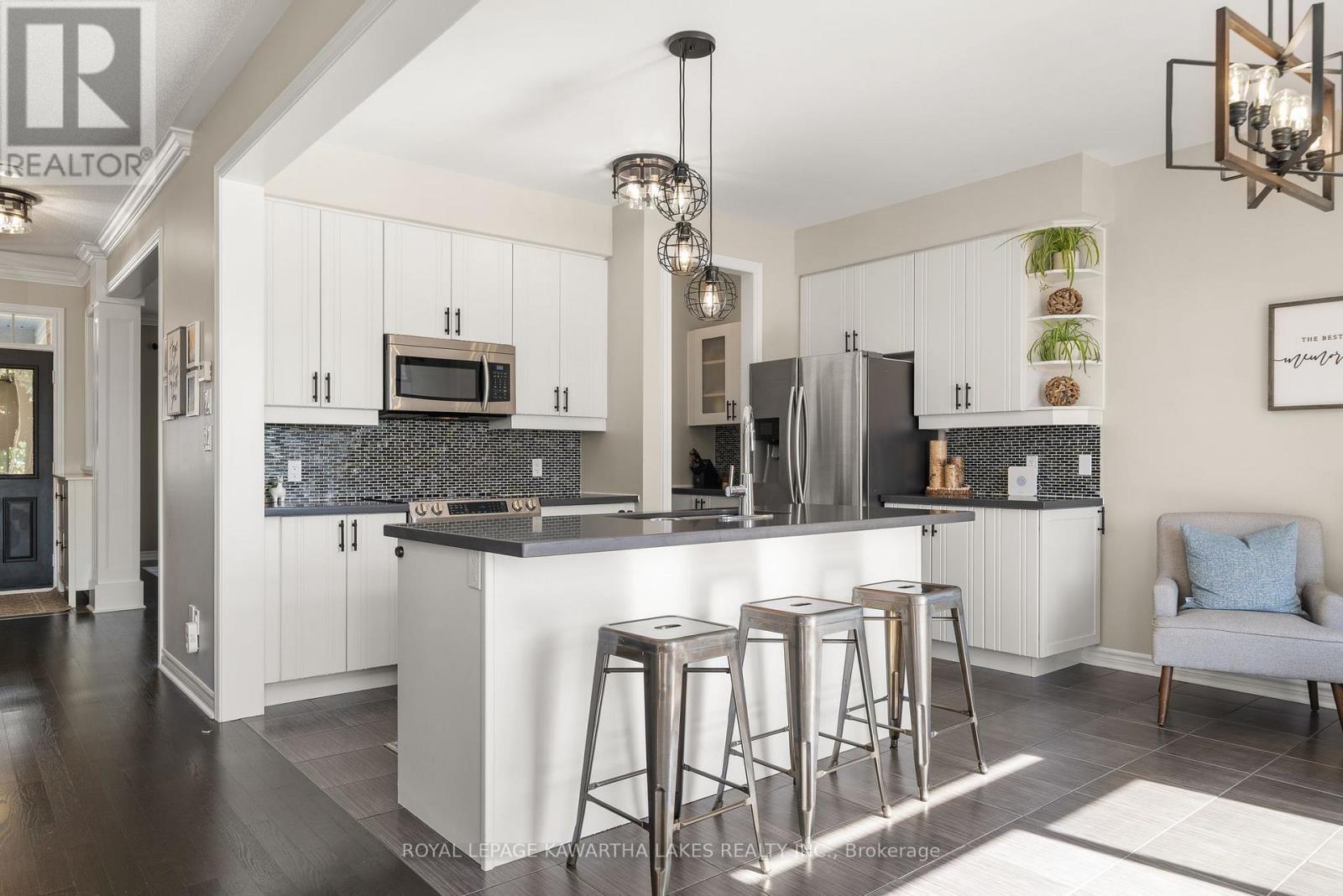 29 Logan Lane, Kawartha Lakes, Ontario K9V 0L3 - Photo 16 - X12506564