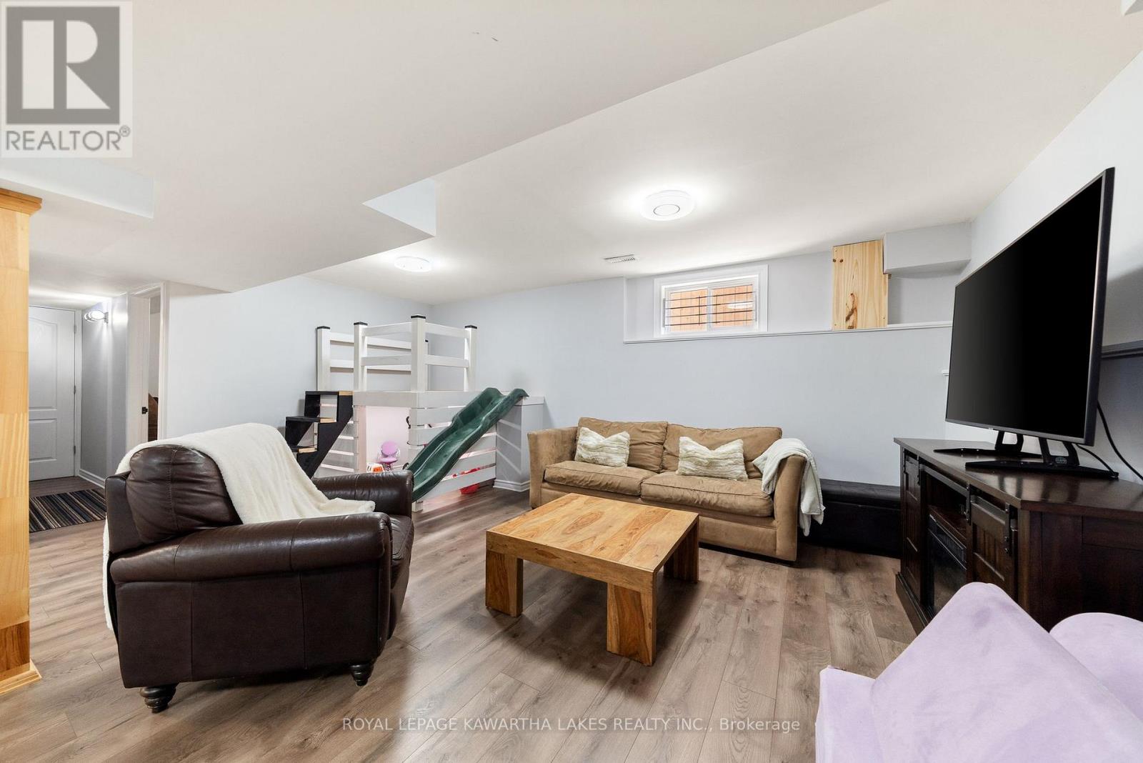 29 Logan Lane, Kawartha Lakes, Ontario K9V 0L3 - Photo 37 - X12506564