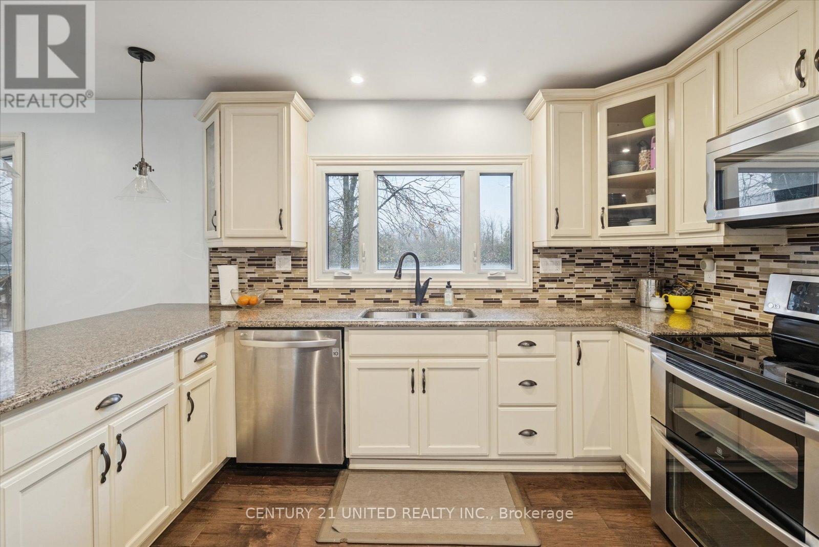 266 Greenwood Road, Otonabee-South Monaghan, Ontario K9J 6Y3 - Photo 15 - X12506580