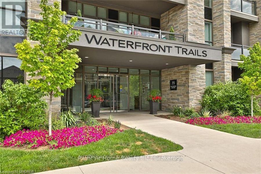 114 - 35 SOUTHSHORE CRESCENT, Hamilton, Ontario