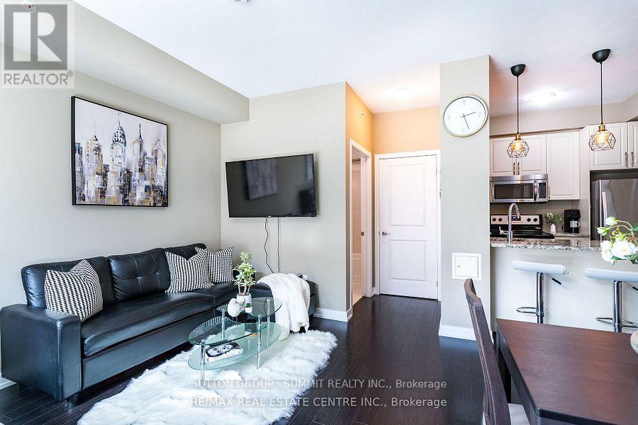 114 - 35 Southshore Crescent, Hamilton, Ontario  L8E 0J2 - Photo 8 - X12506358