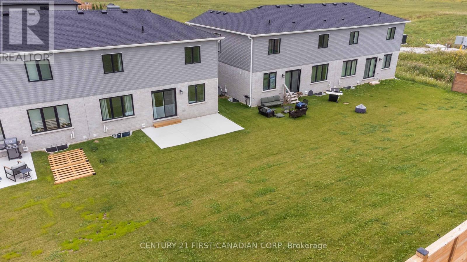 450 Main Street, Plympton-Wyoming, Ontario  N0N 1T0 - Photo 11 - X12506492