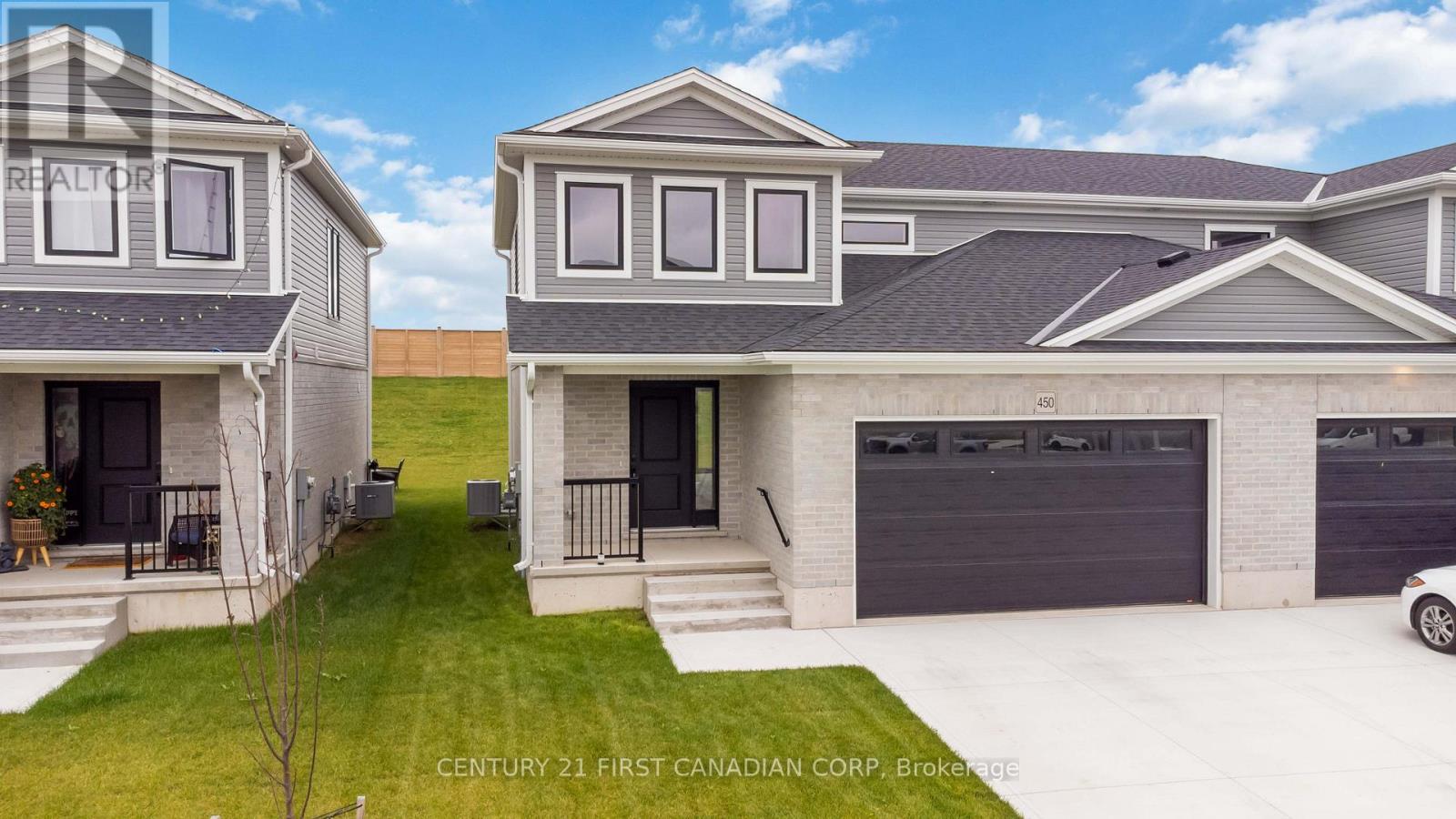 450 Main Street, Plympton-Wyoming, Ontario  N0N 1T0 - Photo 14 - X12506492