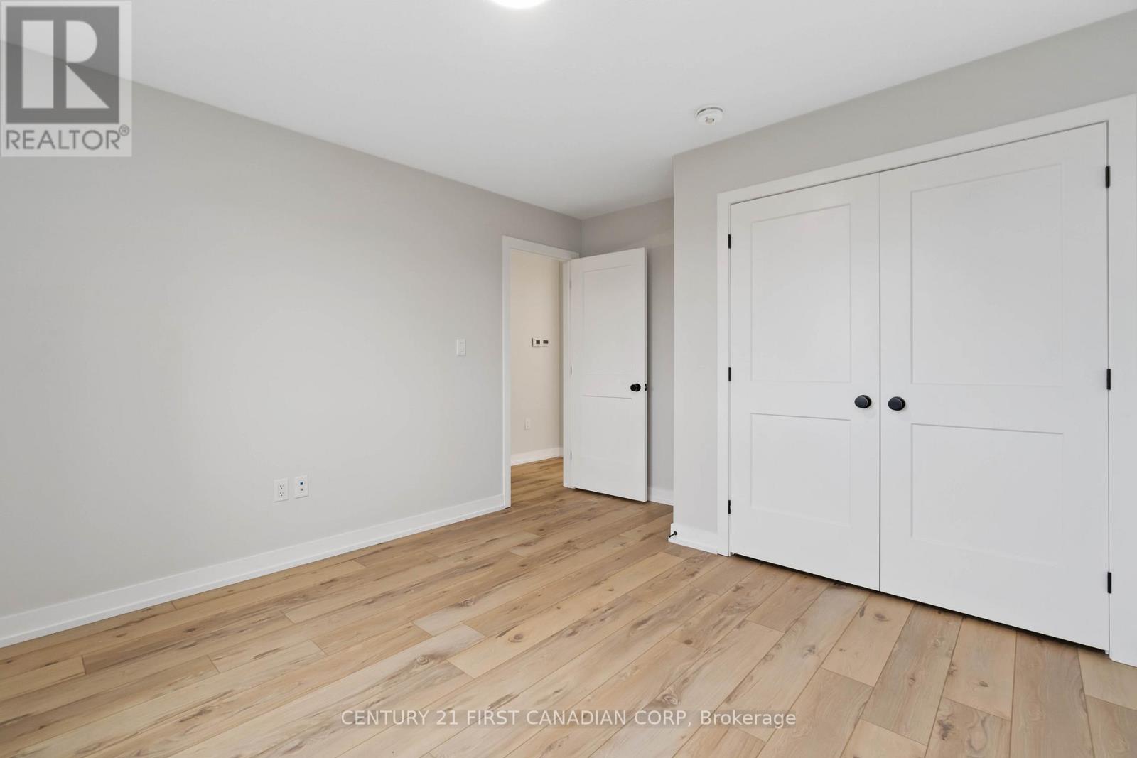 450 Main Street, Plympton-Wyoming, Ontario  N0N 1T0 - Photo 36 - X12506492